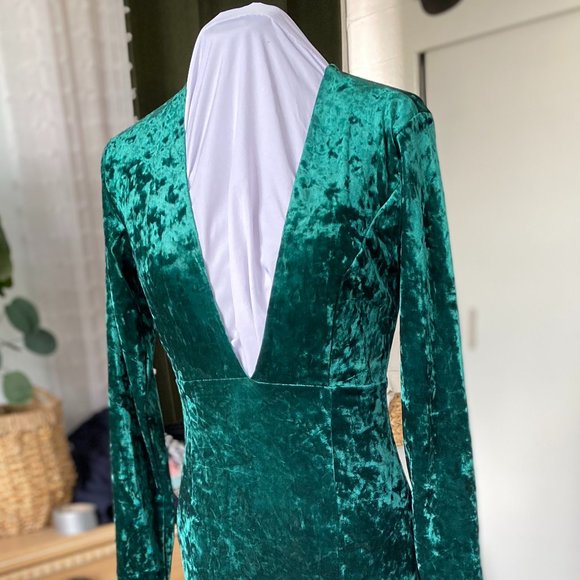 Emerald Green Crushed Velvet Evening/Cocktail Dress (Sm) - Picture 2 of 4